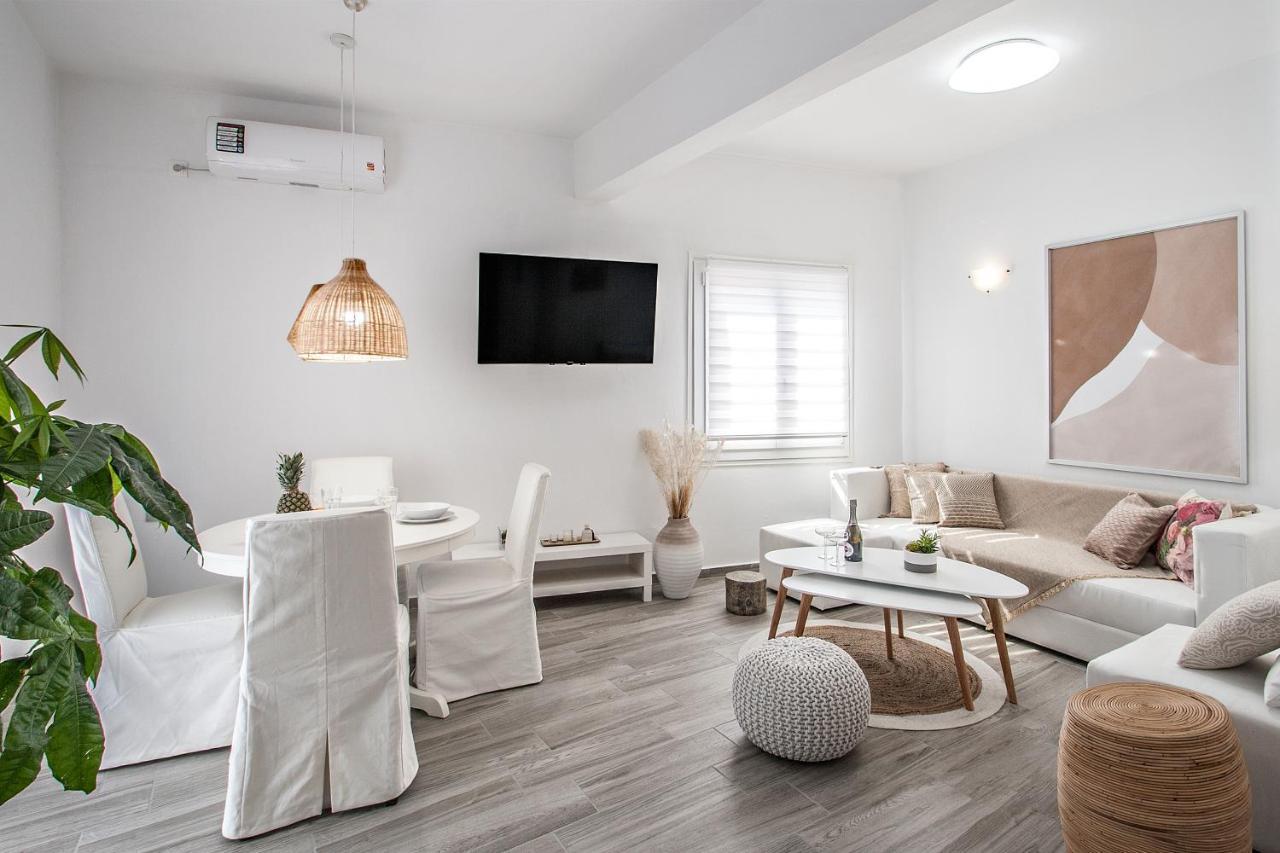 Capolavoro, Boutique Apartment With Unique Rooftop Skiathos Exterior photo